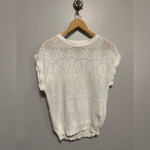 White Vintage Sweater - Size Medium